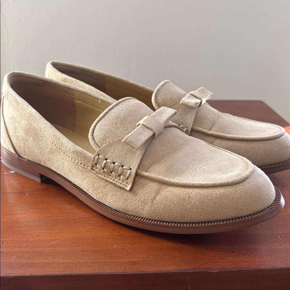 J. Crew Sueded bow loafers Loafers Light Khaki Size 7 - Picture 2 of 9